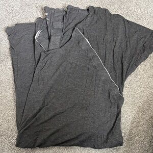 Frida mom labor & delivery gown